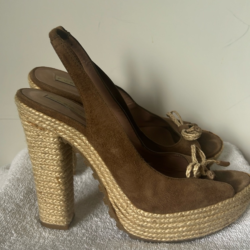 Pura Lopez brown suede platform heel and insane traction bottom!